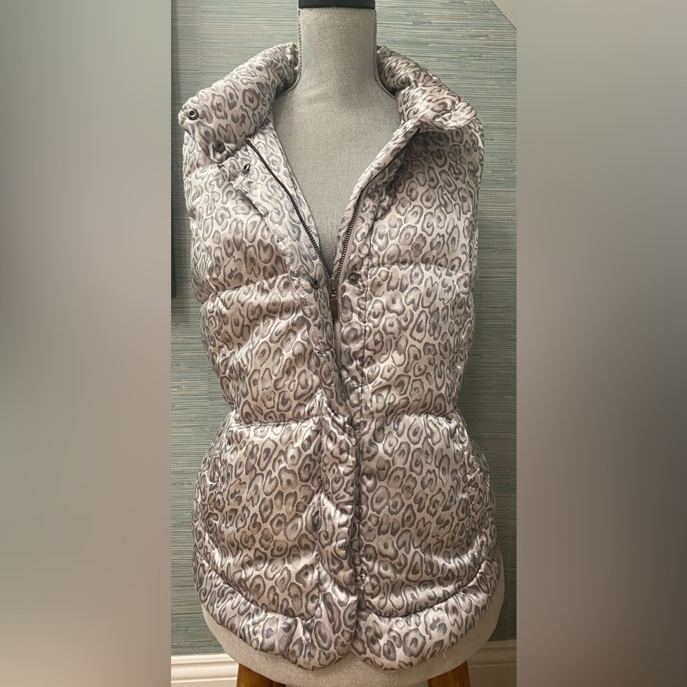 Charter Club Gray Leopard Print Women's Puffer Vest